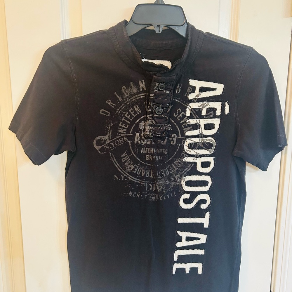 Aeropostale Nineteen 87 Graphic Tee